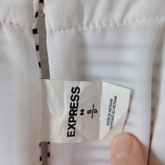 Express Women's Black & White Striped V-neck Camisole Tank Top size Small - Picture 4 of 8